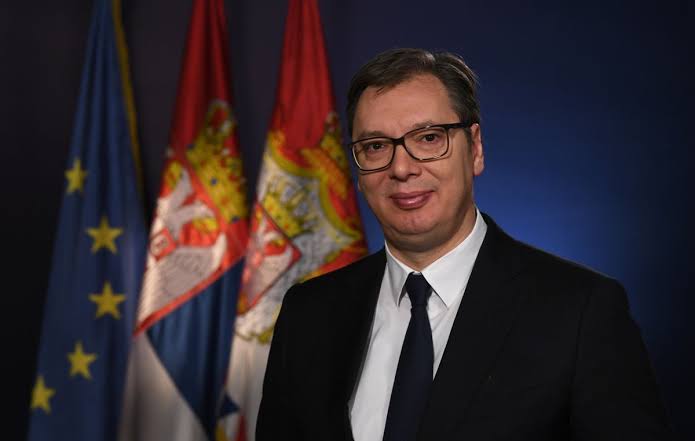 Presidente da Sérvia dissolve parlamento antes de eleições antecipadas