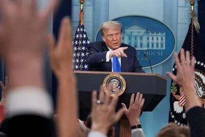 Juiz manda Trump liberar acesso da CNN, MS NOW e Politico à Casa Branca
