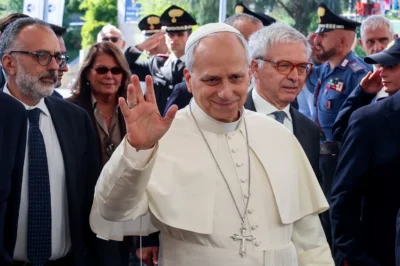 Cirurgia do Papa Leão XIV foi bem-sucedida, informa Vaticano