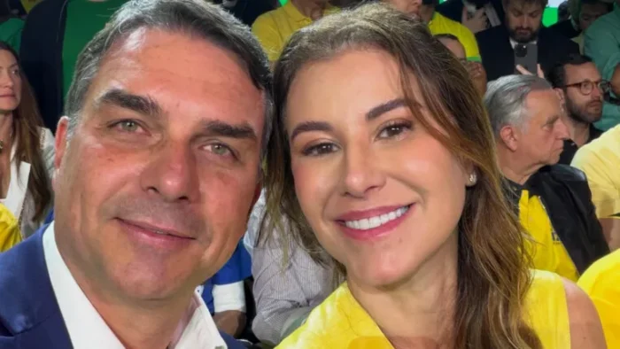 Flávio Bolsonaro e família recebem autorização para permanecer nos Estados Unidos por um ano