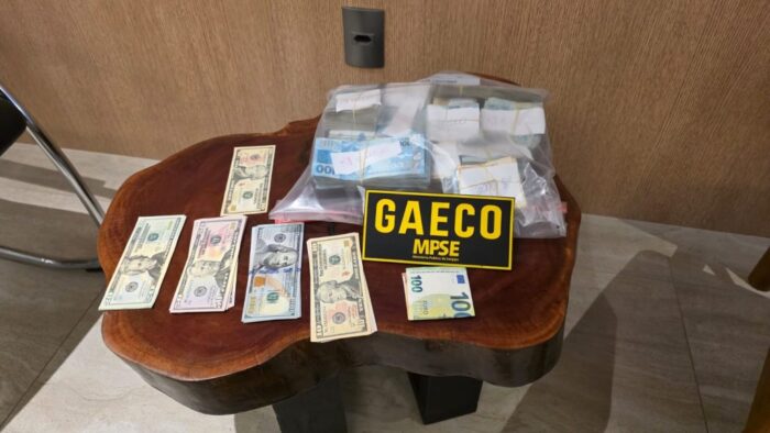 MPSE apreende dinheiro em operação que investiga vereador de Laranjeiras