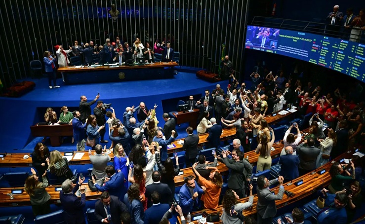 Congresso promulga fim da escala 6×1 em primeira mudança da jornada de trabalho desde 1988