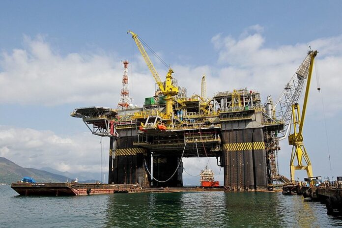 Pré-sal consolida alta na produção brasileira de petróleo e consolida país entre líderes mundiais