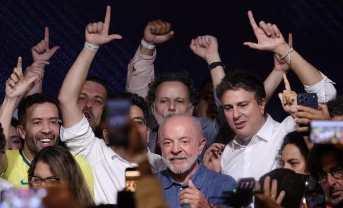 Lula diz que teve de vencer ‘intromissão’ de big techs