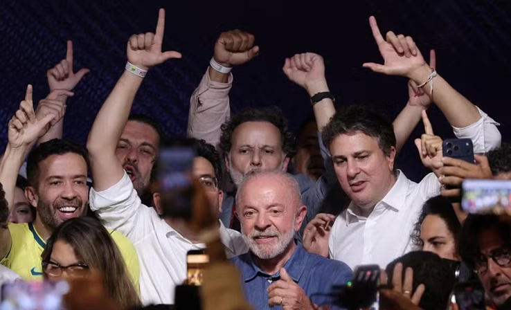 Lula diz que teve de vencer ‘intromissão’ de big techs