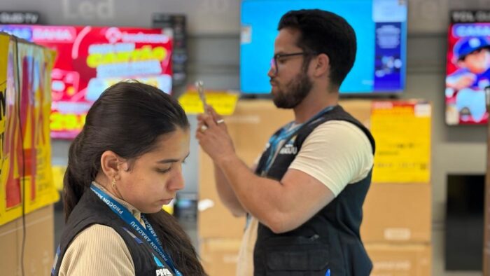 Procon de Aracaju pesquisa preços antes da Black Friday para fiscalizar descontos