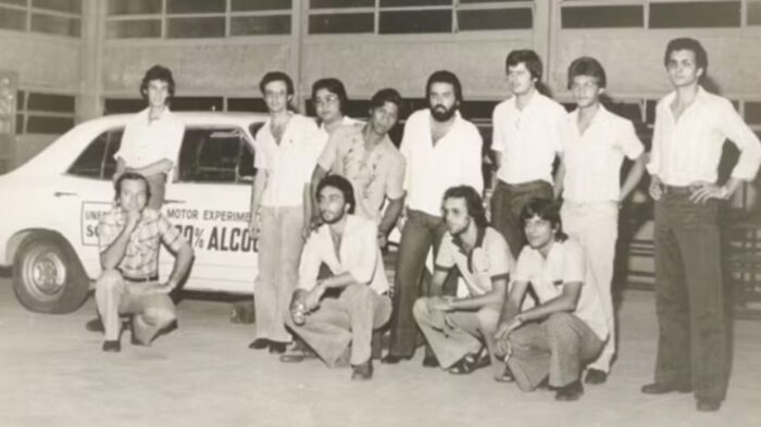 Primeiro carro 100% a álcool no Brasil foi criado por estudantes