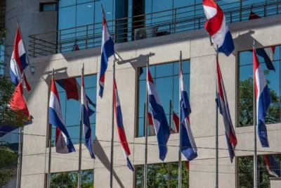 Paraguai concedeu 22,6 mil residências a brasileiros no 1º semestre deste ano