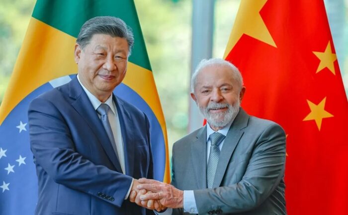 Presidente da China, Xi Jinping parabeniza Lula pela reeleição, diz agência